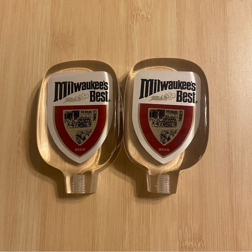 2 VINTAGE ACRYLIC Milwaukee’s Best Draft Beer Handle Approx 4” Lot Man Cave